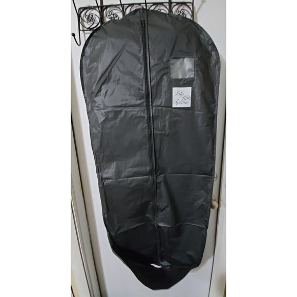 Saks Fifth Avenue Other - Saks fifth ave garment bag